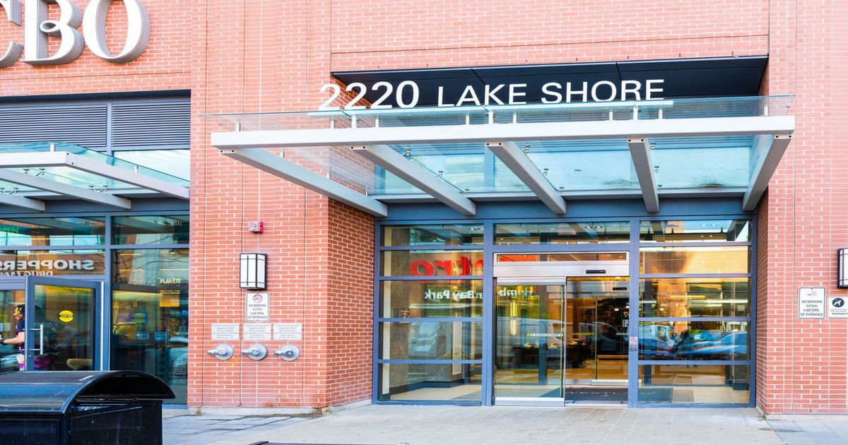 2220 Lakeshore Boulevard W Toronto