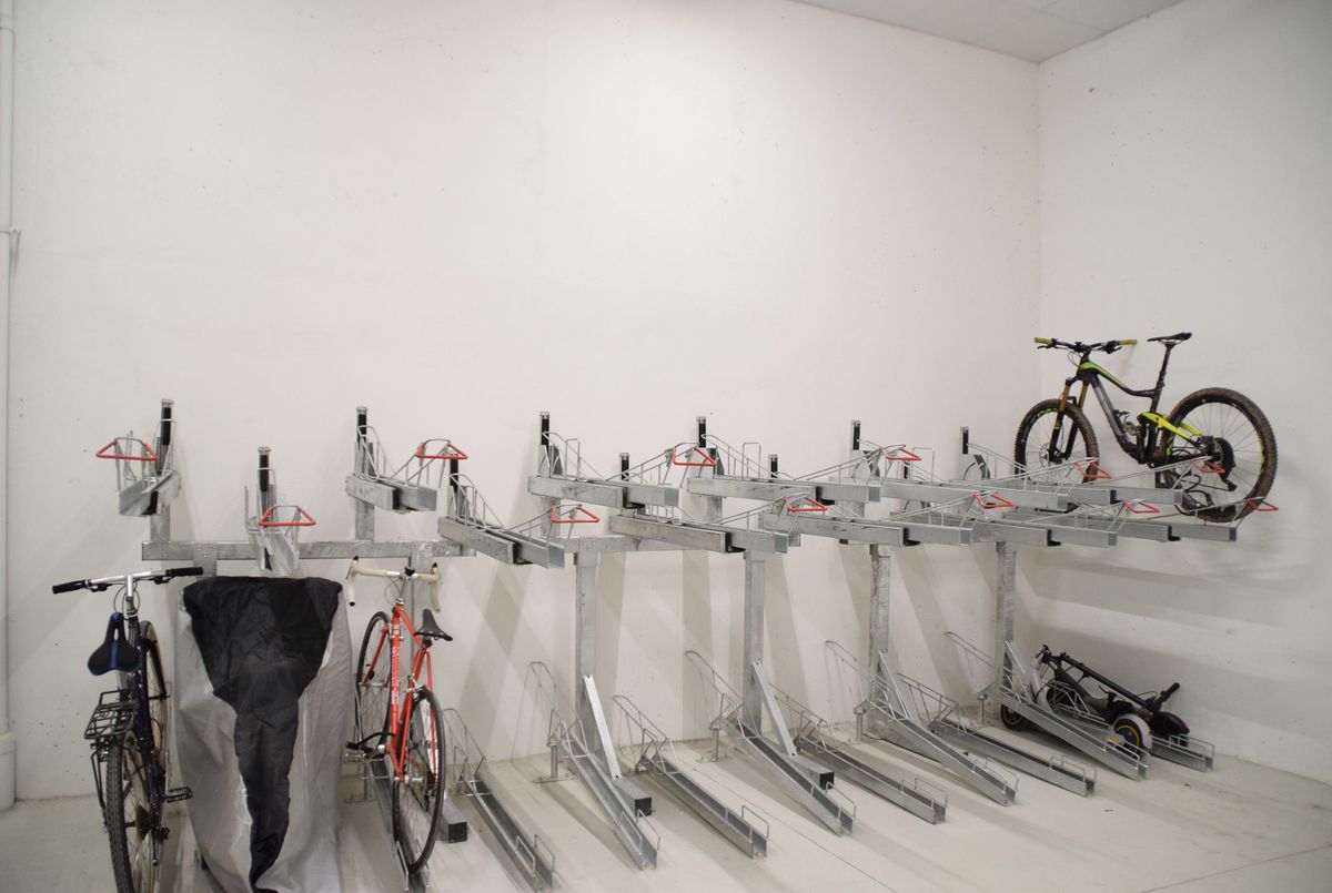 405 Dundas Street W Oakville 405 Dundas Street W Oakville