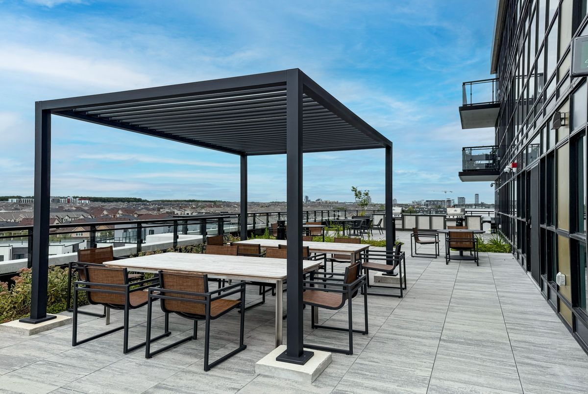 405 Dundas Street W Oakville 405 Dundas Street W Oakville