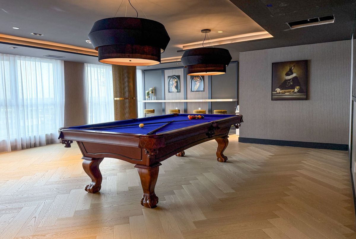 405 Dundas Street W Oakville 405 Dundas Street W Oakville