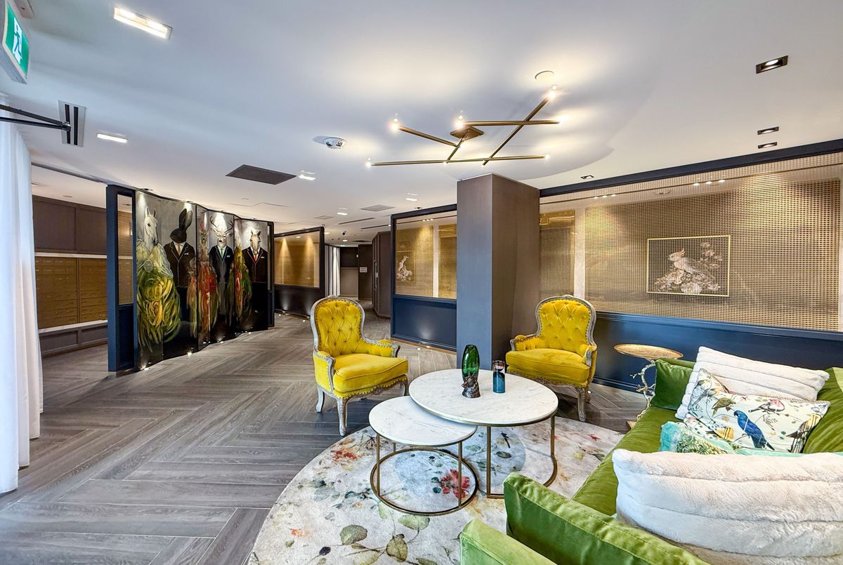 405 Dundas Street W Oakville 405 Dundas Street W Oakville