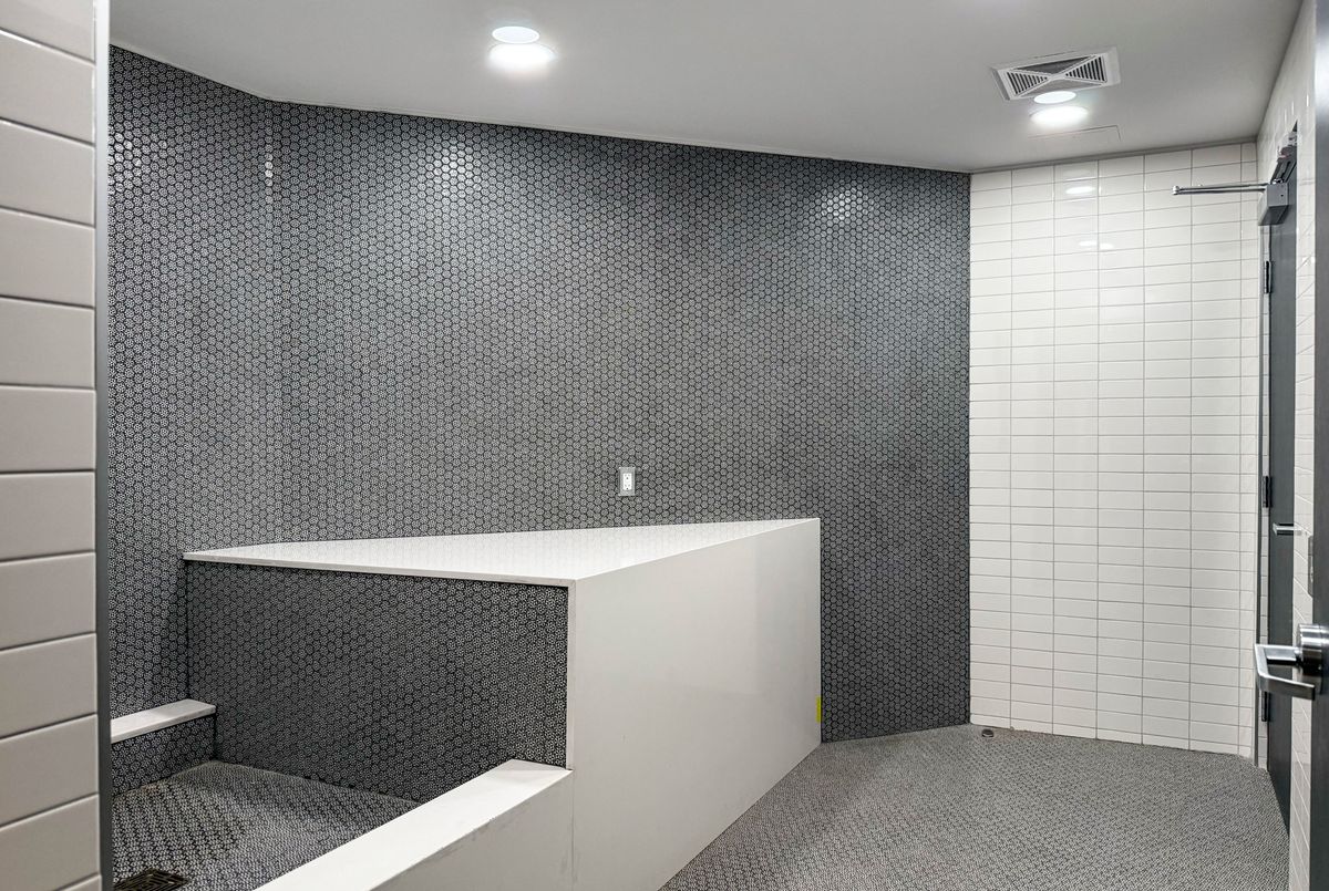 405 Dundas Street W Oakville 405 Dundas Street W Oakville