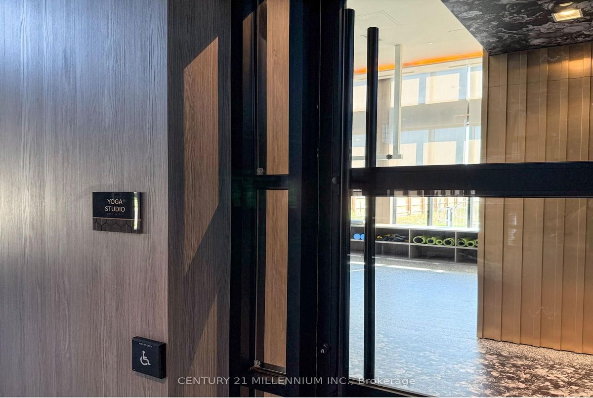 405 Dundas Street W Oakville 405 Dundas Street W Oakville