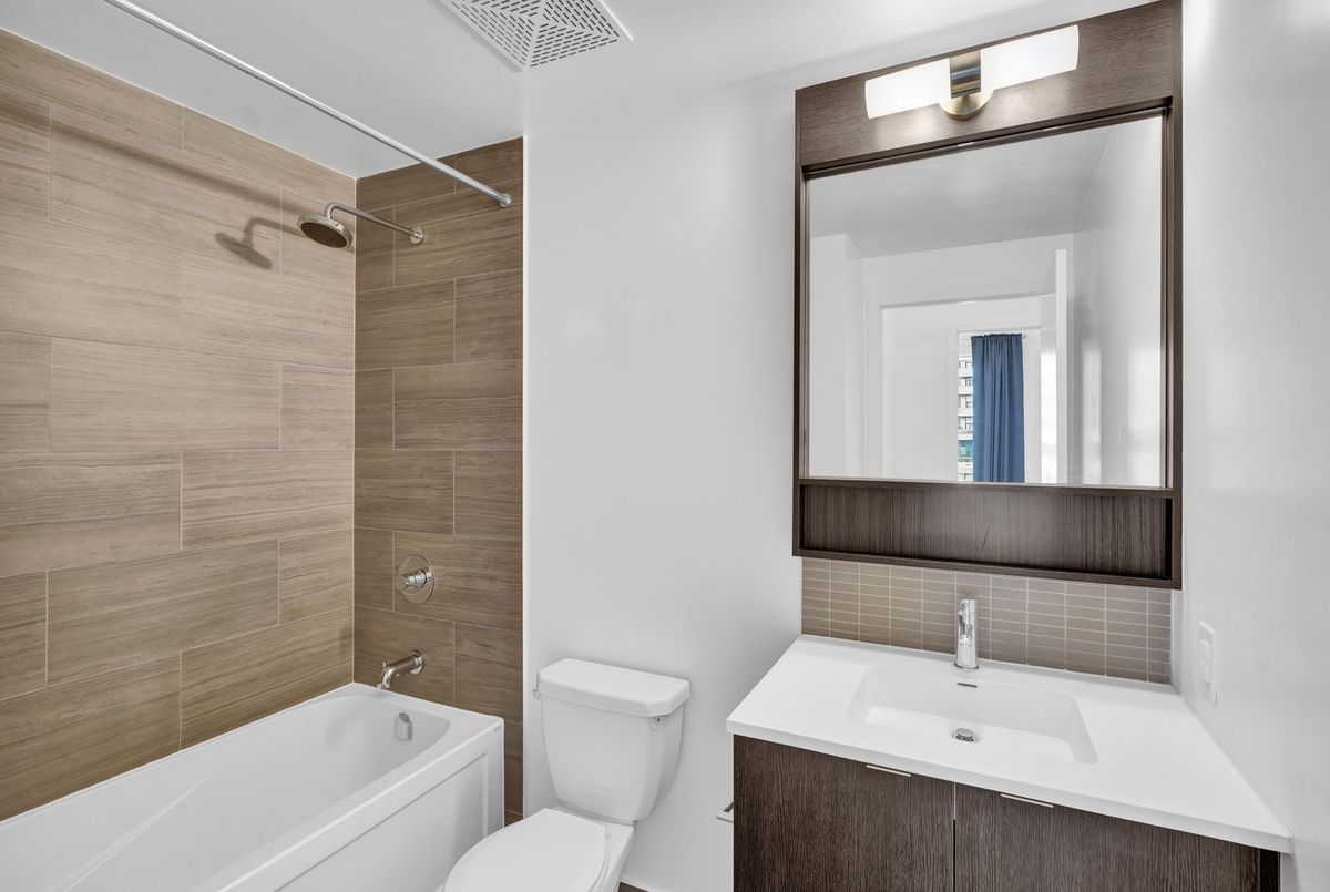 2560 Eglinton Avenue W Mississauga 2560 Eglinton Avenue W Mississauga