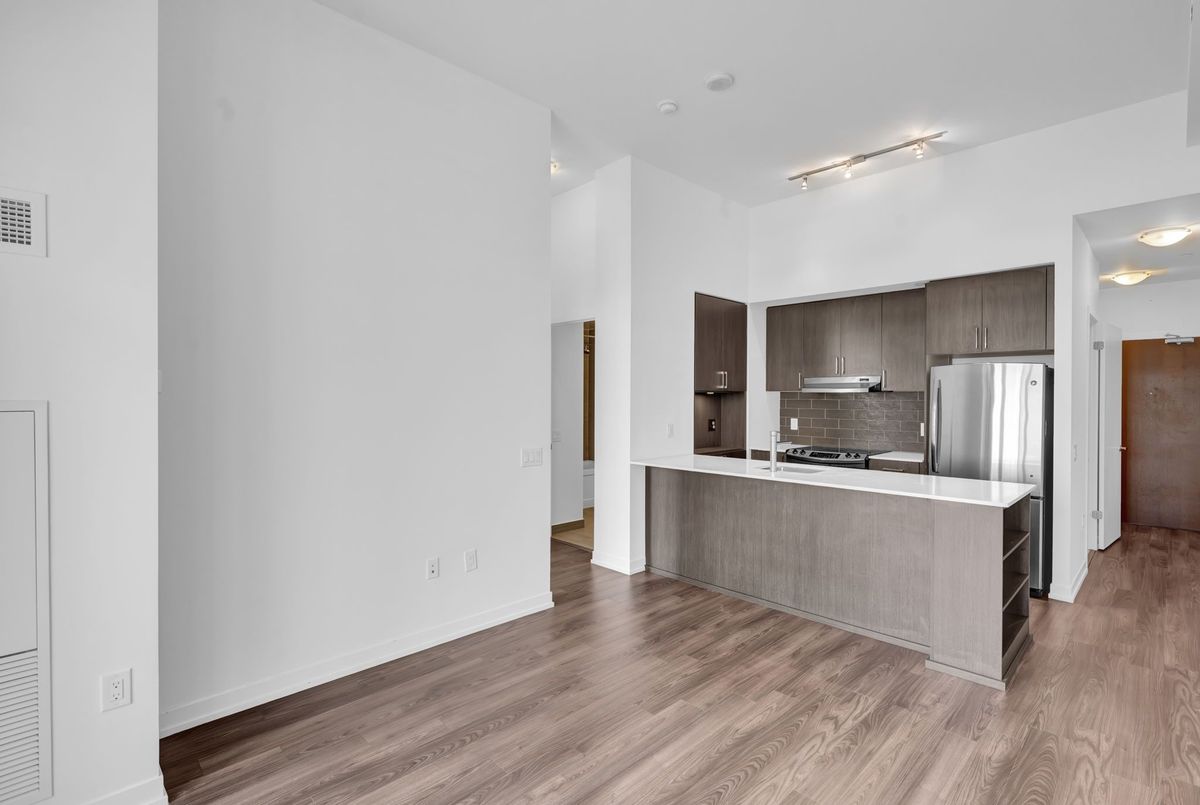 2560 Eglinton Avenue W Mississauga 2560 Eglinton Avenue W Mississauga