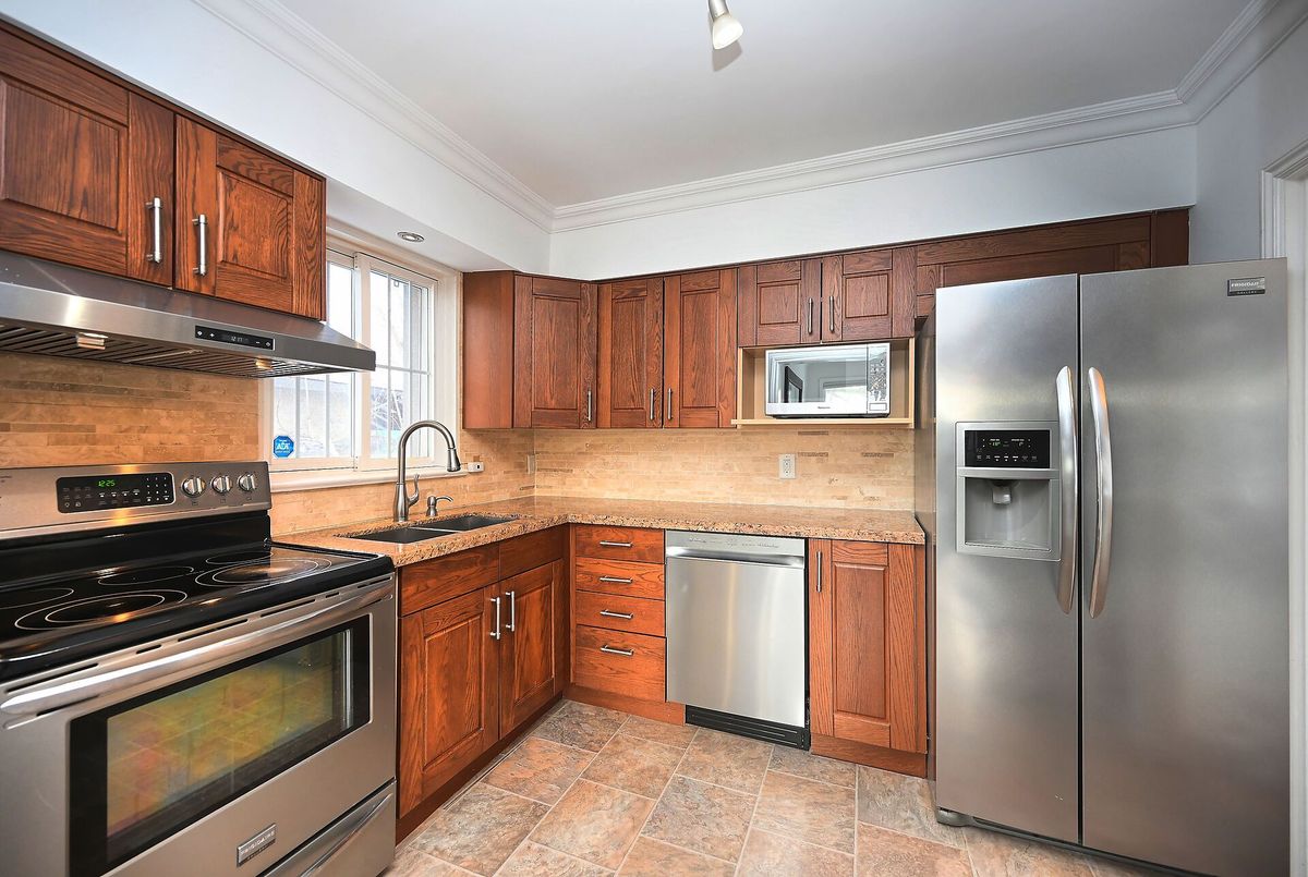 76 Eldomar Avenue Brampton 76 Eldomar Avenue Brampton