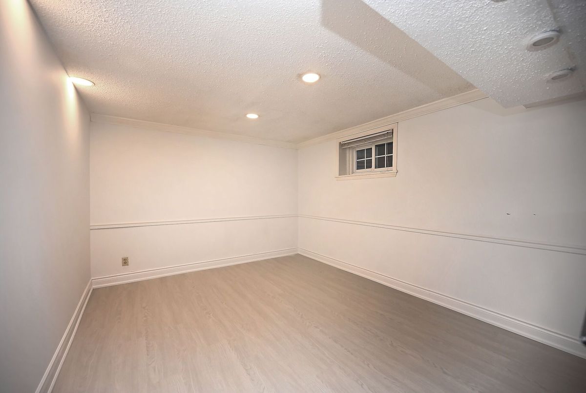 76 Eldomar Avenue Brampton 76 Eldomar Avenue Brampton