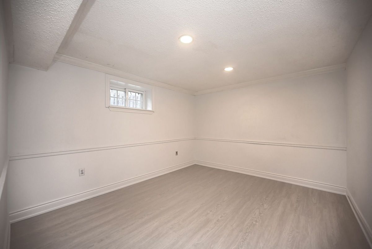 76 Eldomar Avenue Brampton 76 Eldomar Avenue Brampton