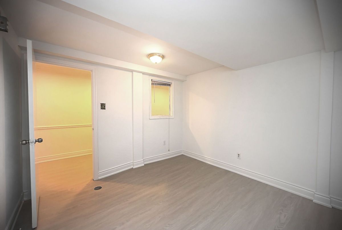 76 Eldomar Avenue Brampton 76 Eldomar Avenue Brampton