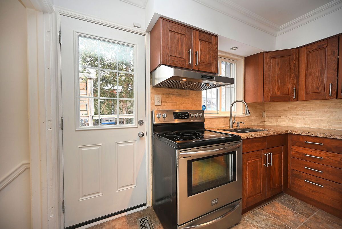 76 Eldomar Avenue Brampton 76 Eldomar Avenue Brampton