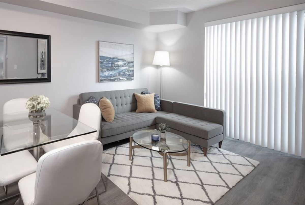 5191 Dundas Street W Toronto 5191 Dundas Street W Toronto