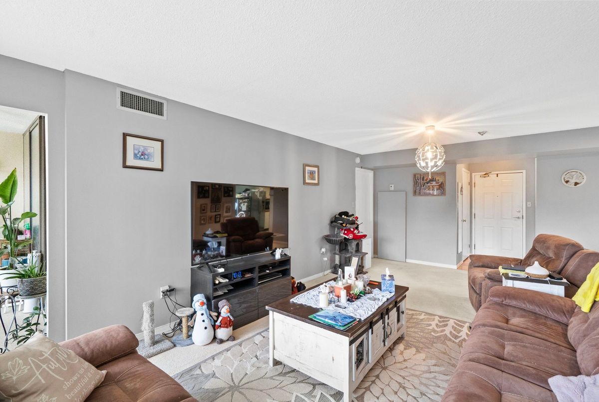 5090 Pinedale Avenue Burlington 5090 Pinedale Avenue Burlington