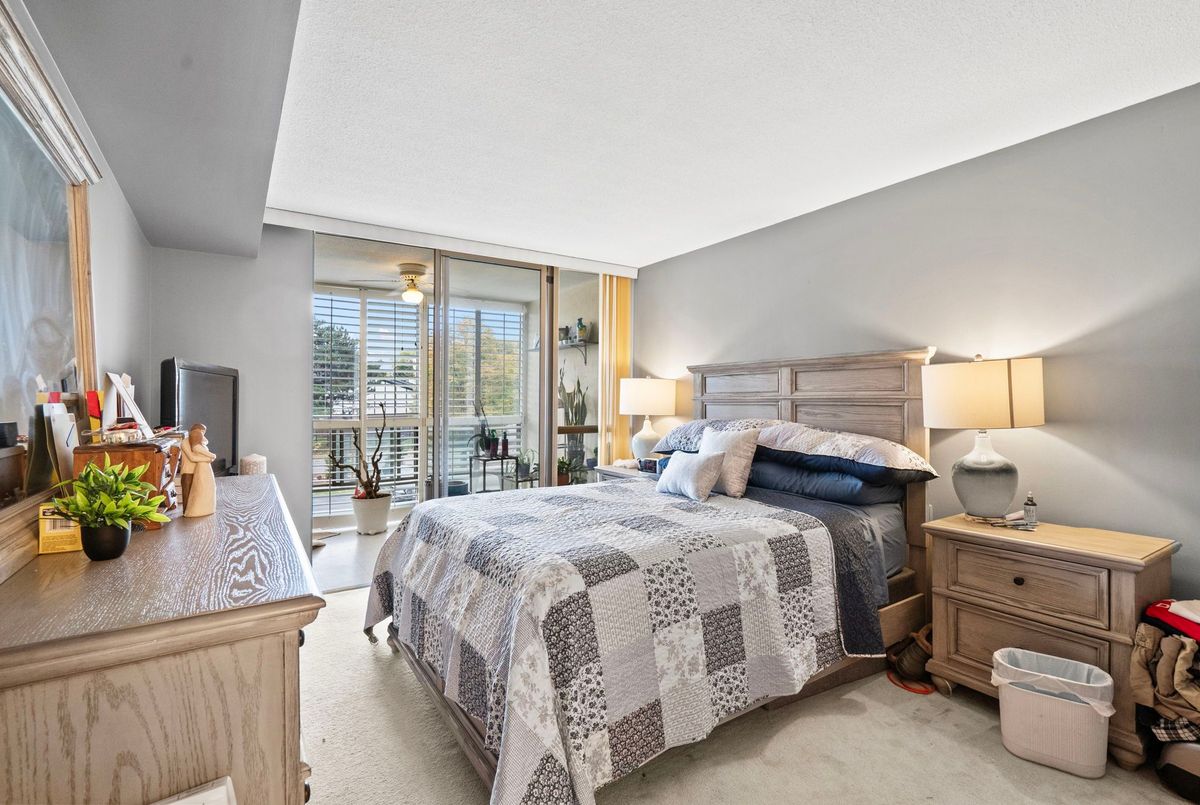 5090 Pinedale Avenue Burlington 5090 Pinedale Avenue Burlington