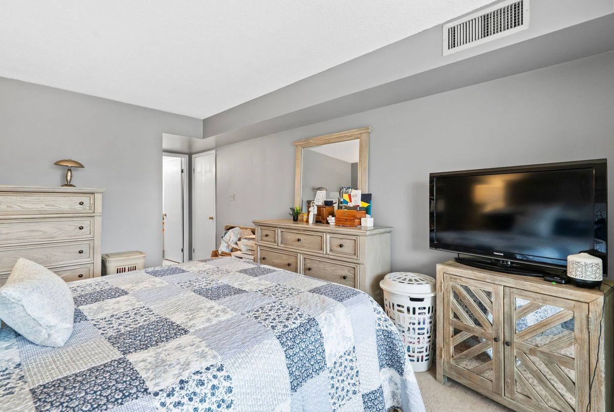 5090 Pinedale Avenue Burlington 5090 Pinedale Avenue Burlington