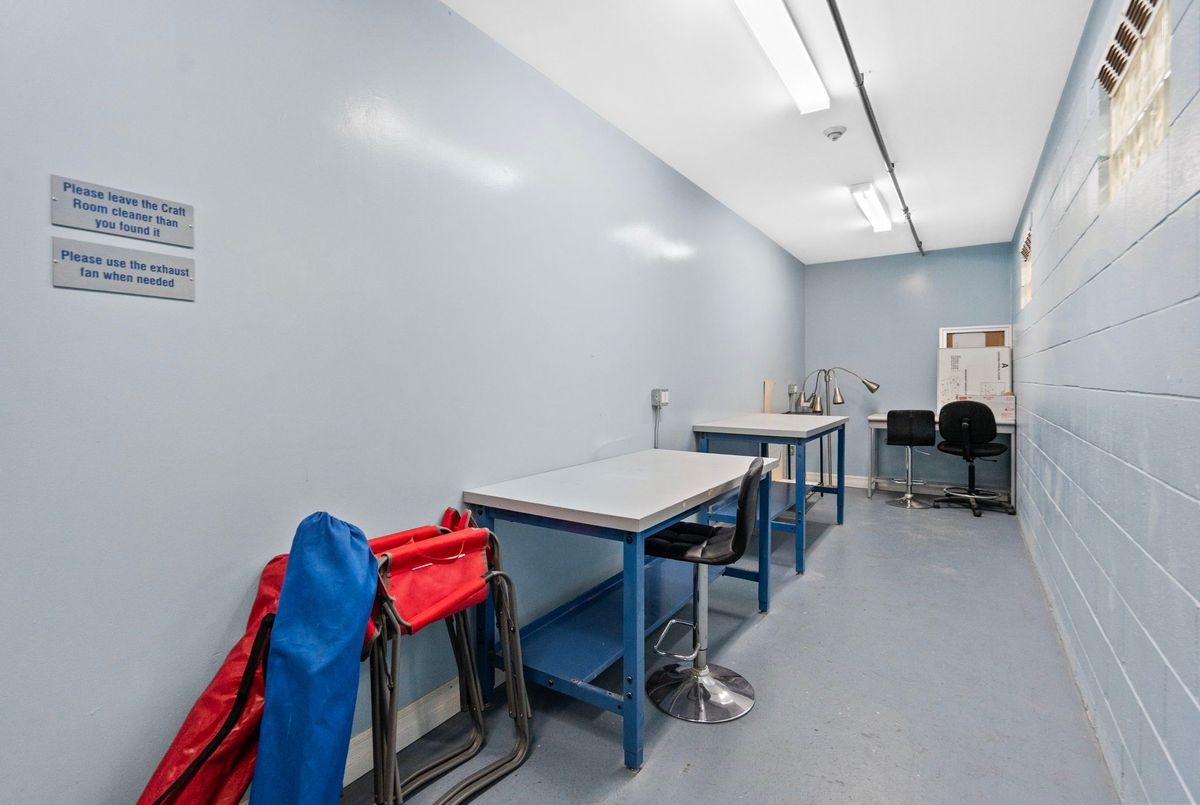 5090 Pinedale Avenue Burlington 5090 Pinedale Avenue Burlington