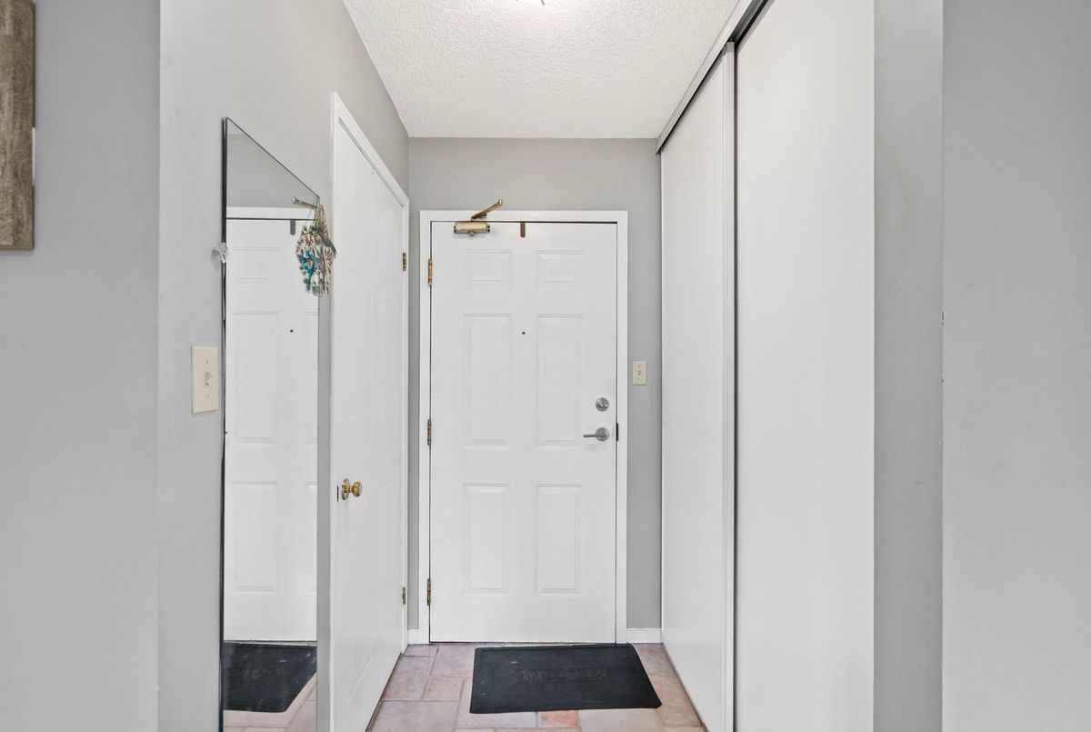 5090 Pinedale Avenue Burlington 5090 Pinedale Avenue Burlington