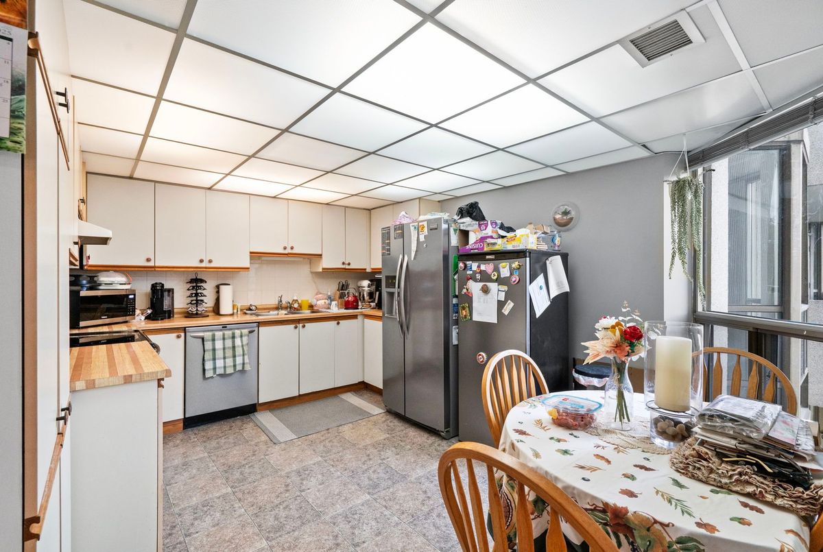 5090 Pinedale Avenue Burlington 5090 Pinedale Avenue Burlington