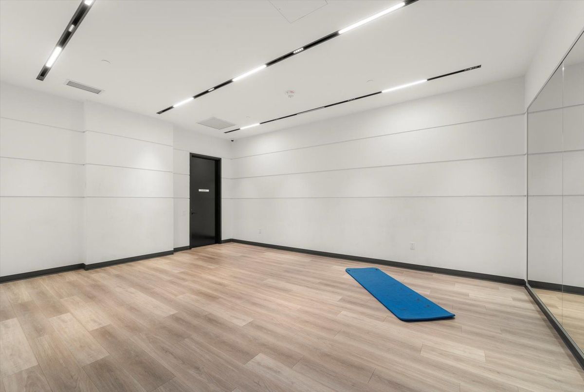 50 George Butchart Drive Toronto 50 George Butchart Drive Toronto