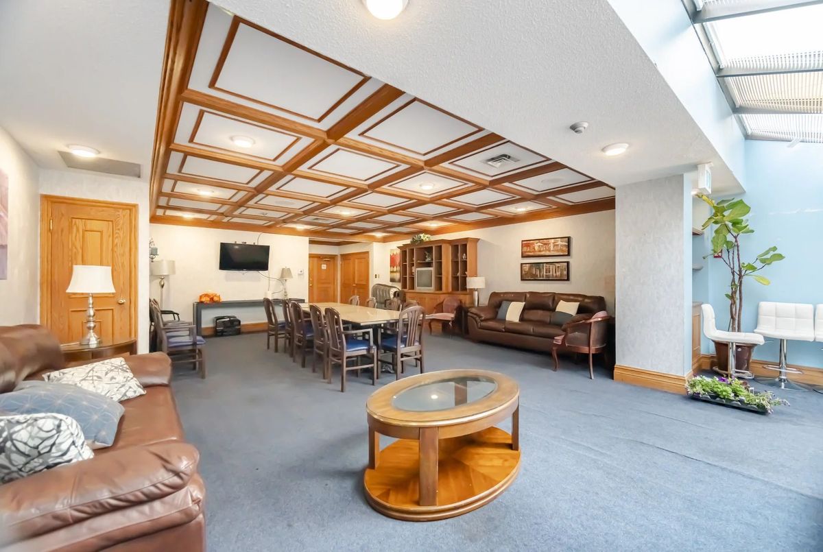 1360 Rathburn Road E Mississauga 1360 Rathburn Road E Mississauga