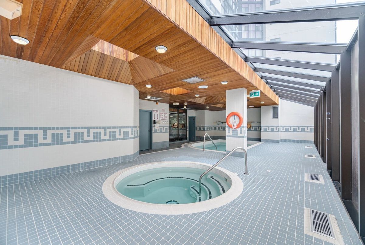 1360 Rathburn Road E Mississauga 1360 Rathburn Road E Mississauga