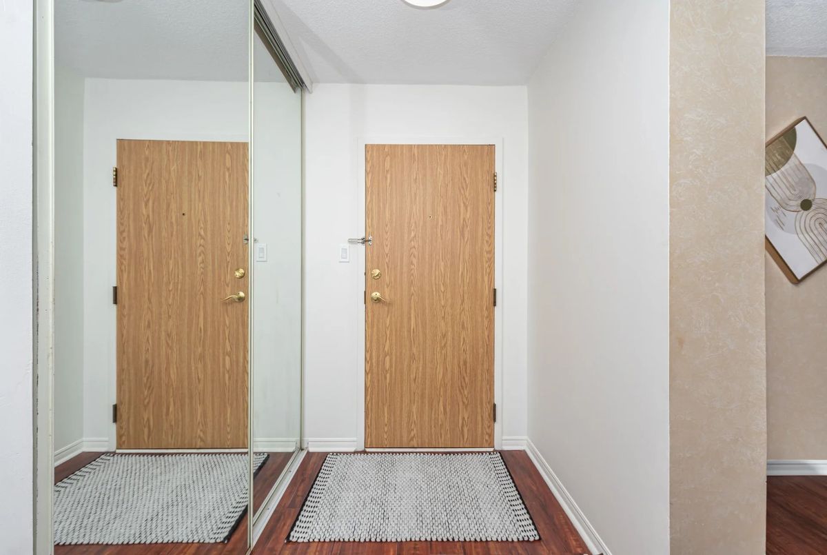 1360 Rathburn Road E Mississauga 1360 Rathburn Road E Mississauga