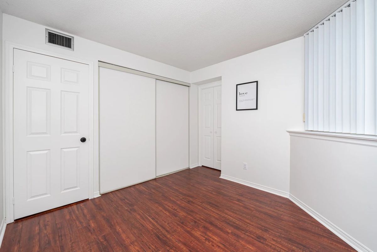 1360 Rathburn Road E Mississauga 1360 Rathburn Road E Mississauga