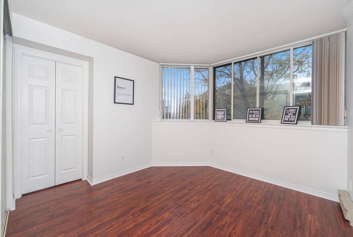 1360 Rathburn Road E Mississauga 1360 Rathburn Road E Mississauga