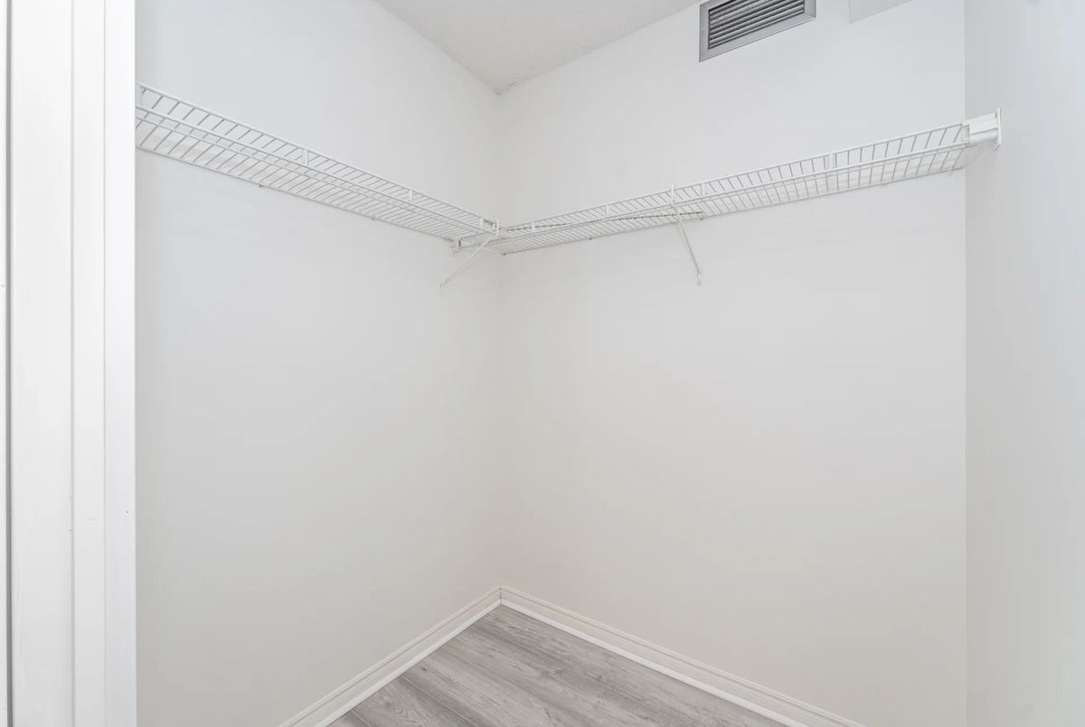 1360 Rathburn Road E Mississauga 1360 Rathburn Road E Mississauga