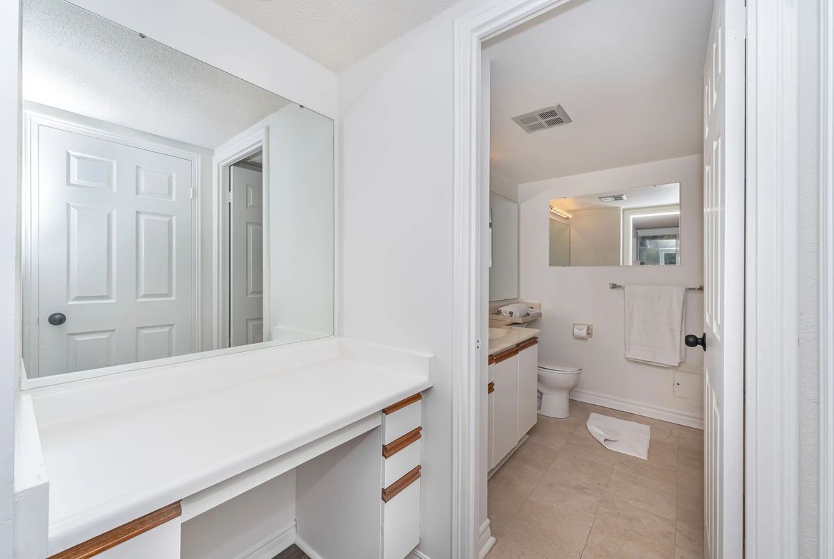 1360 Rathburn Road E Mississauga 1360 Rathburn Road E Mississauga