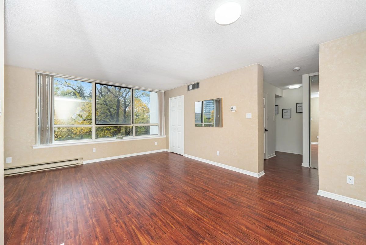 1360 Rathburn Road E Mississauga 1360 Rathburn Road E Mississauga