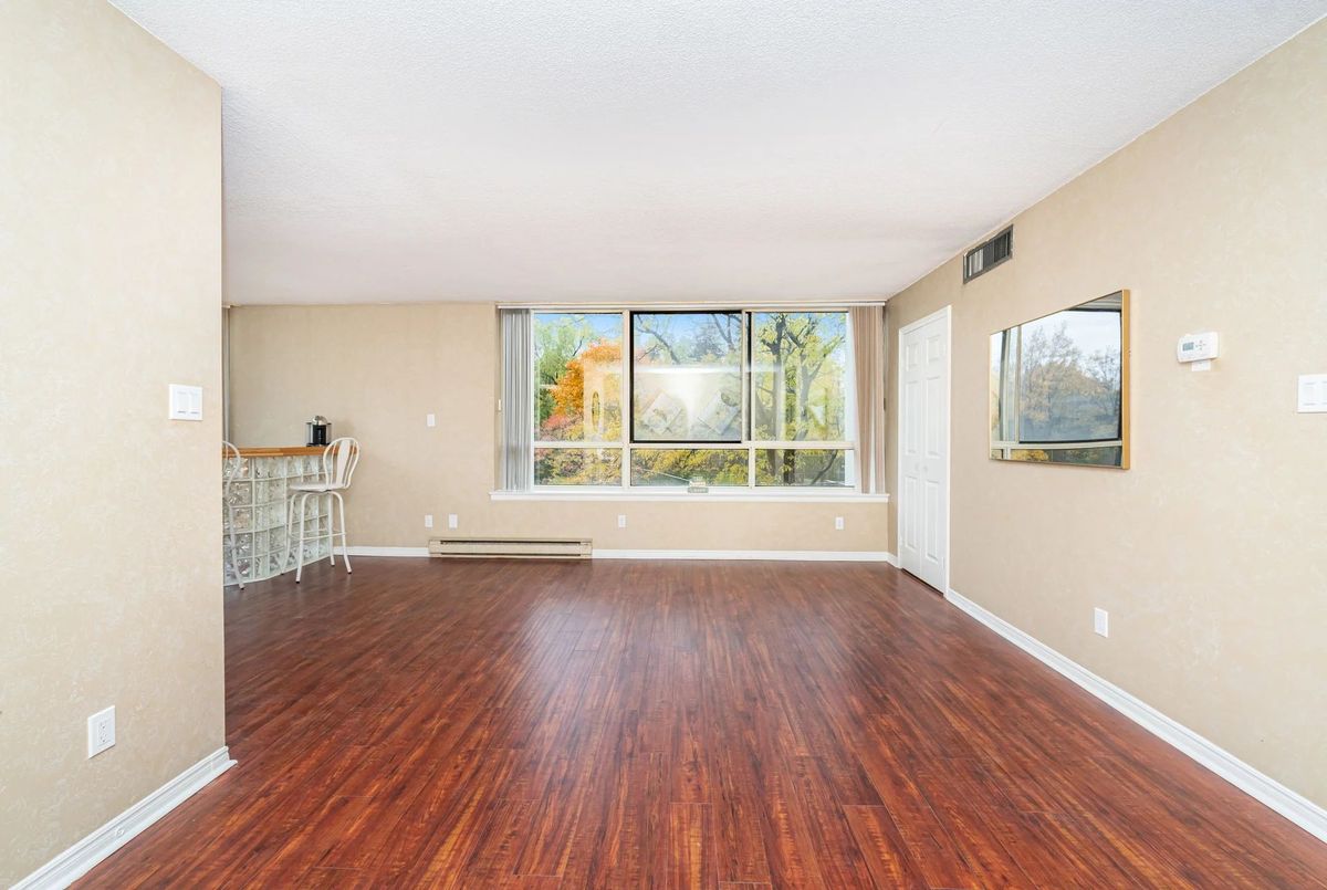 1360 Rathburn Road E Mississauga 1360 Rathburn Road E Mississauga