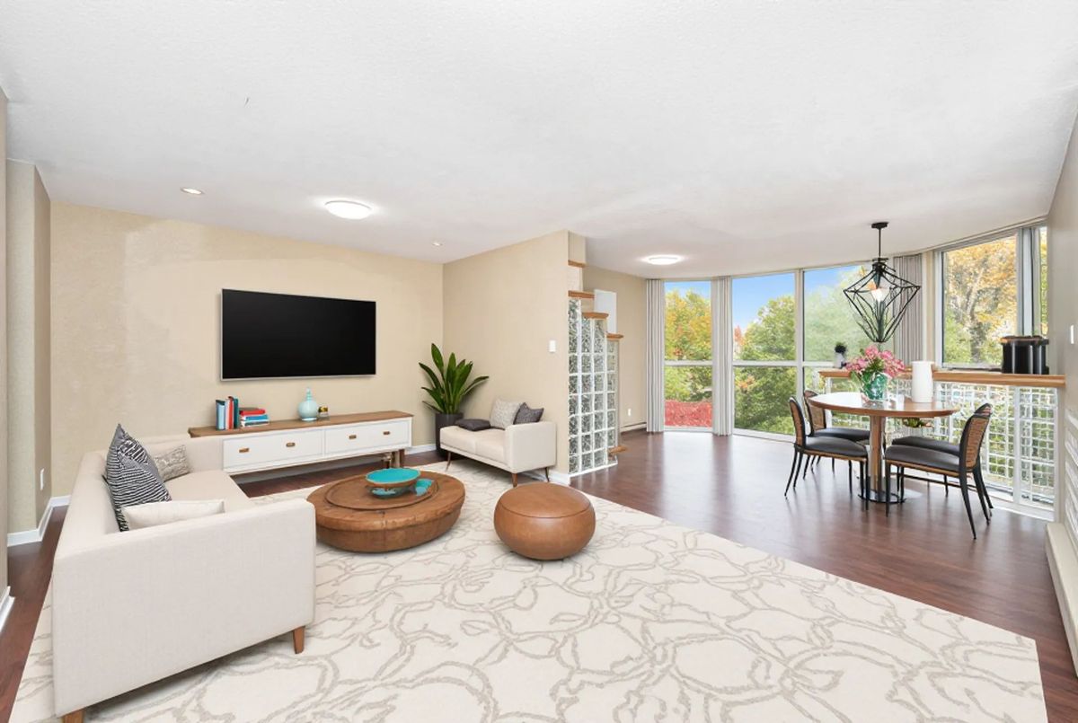 1360 Rathburn Road E Mississauga 1360 Rathburn Road E Mississauga