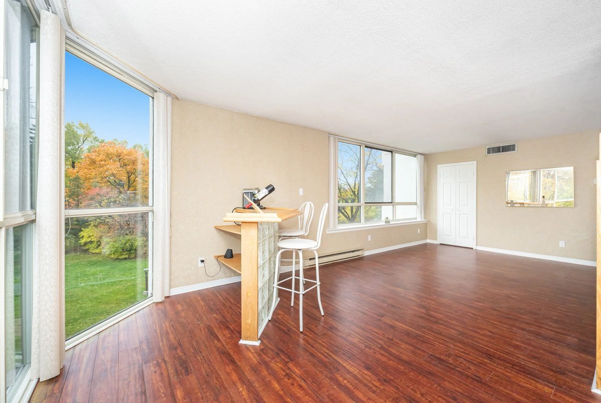 1360 Rathburn Road E Mississauga 1360 Rathburn Road E Mississauga