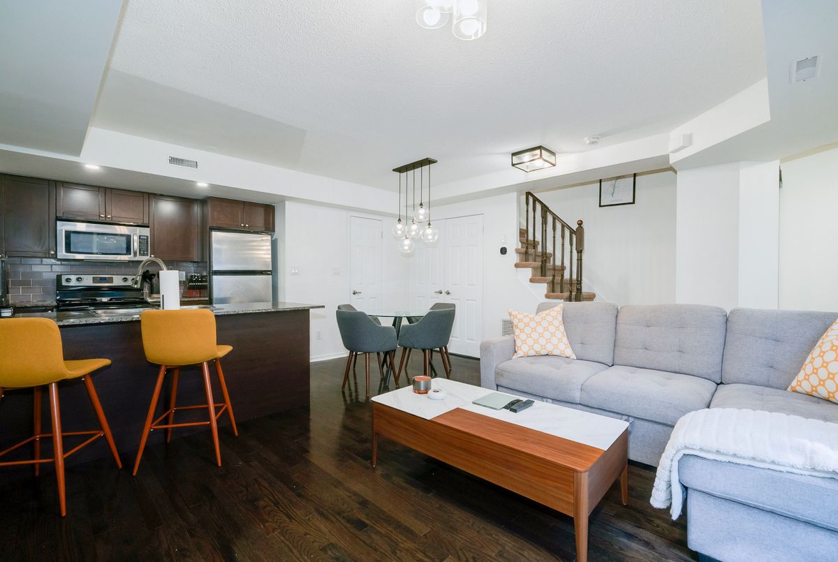 20 Foundry Avenue Toronto 20 Foundry Avenue Toronto