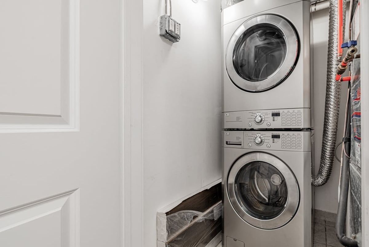 2355 Sheppard Avenue W Toronto 2355 Sheppard Avenue W Toronto