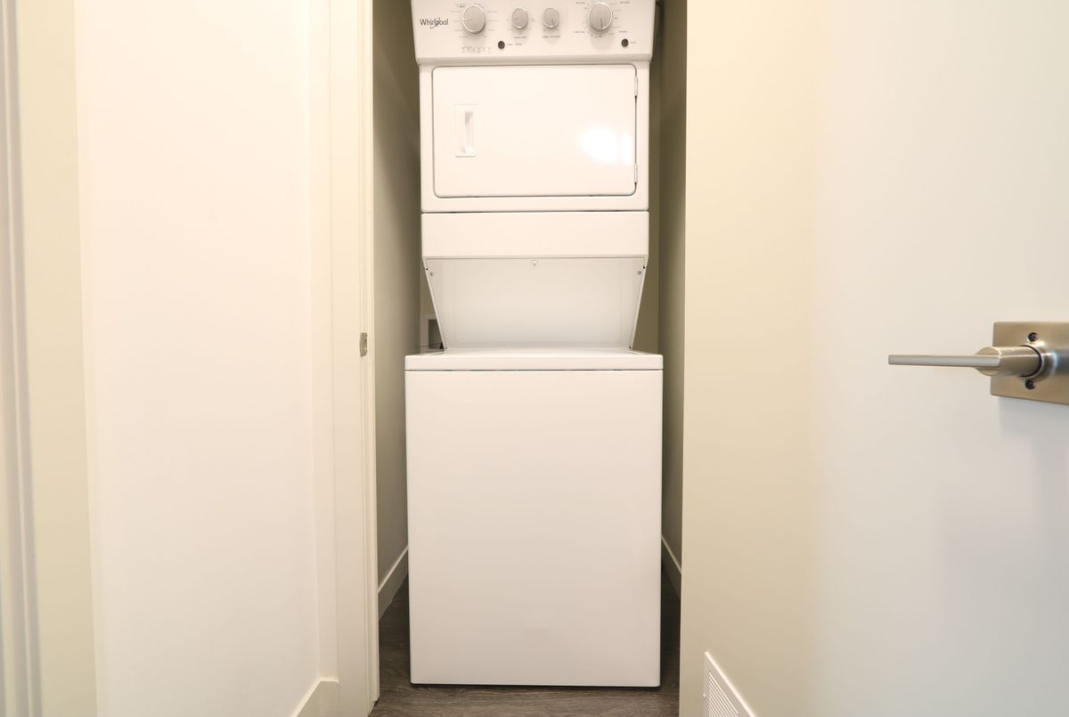 2093 Fairview Street Burlington 2093 Fairview Street Burlington