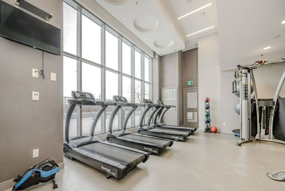 2093 Fairview Street Burlington 2093 Fairview Street Burlington