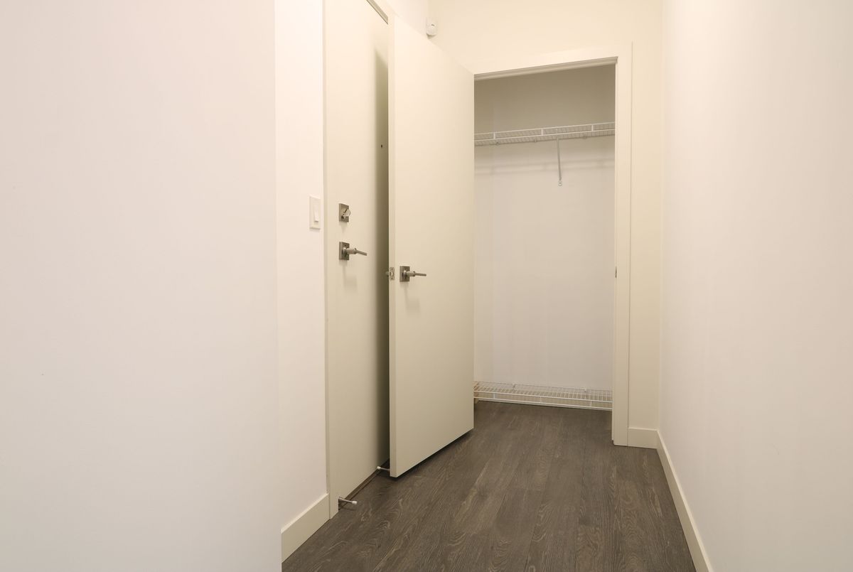 2093 Fairview Street Burlington 2093 Fairview Street Burlington