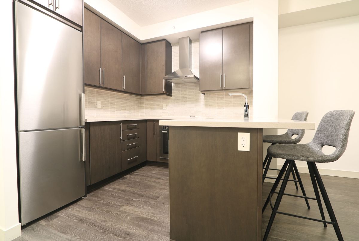 2093 Fairview Street Burlington 2093 Fairview Street Burlington