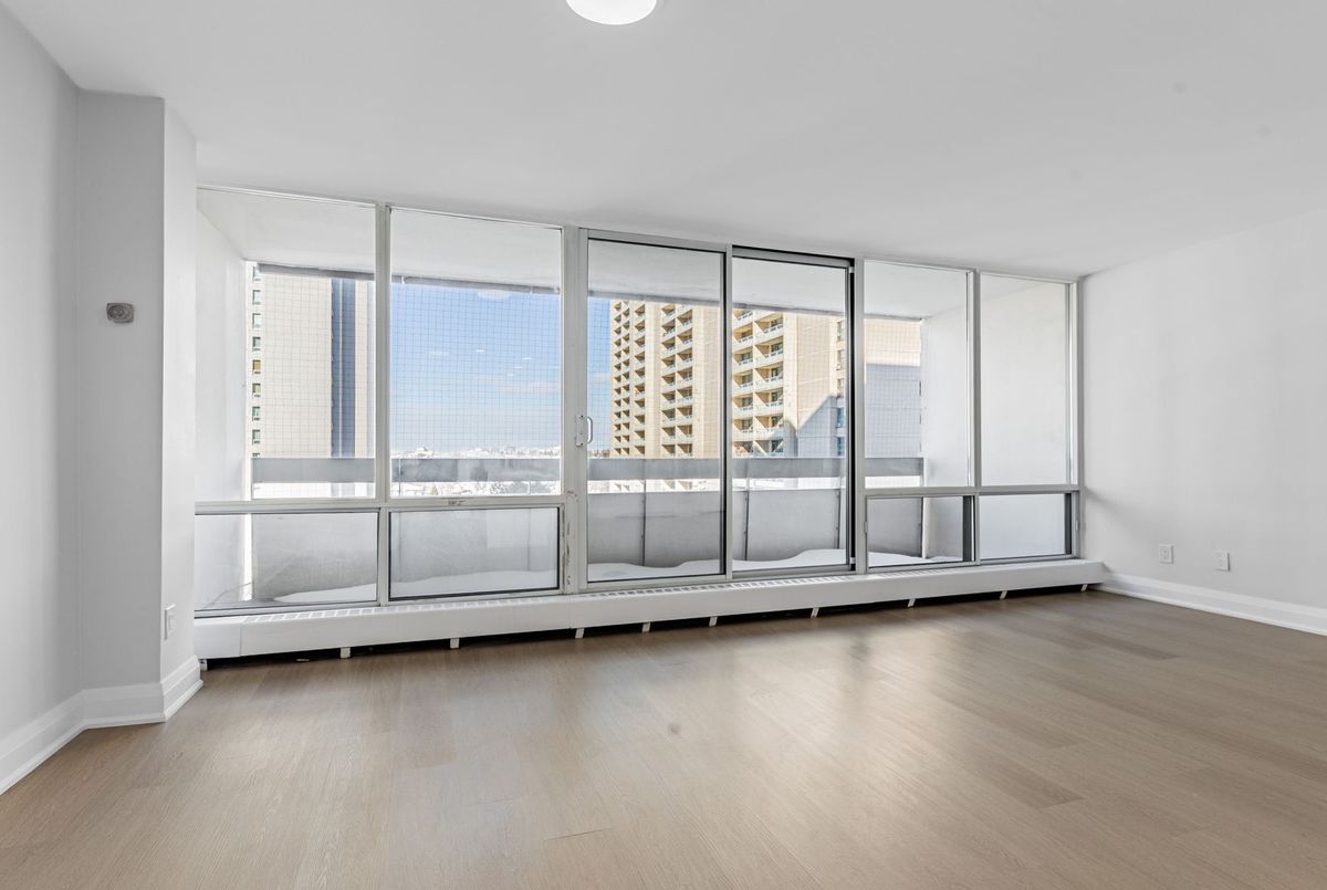 377 Ridelle Avenue Toronto 377 Ridelle Avenue Toronto