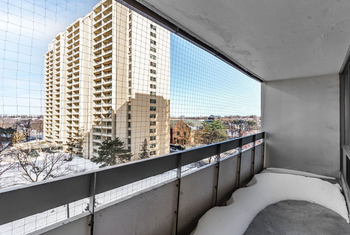 377 Ridelle Avenue Toronto 377 Ridelle Avenue Toronto