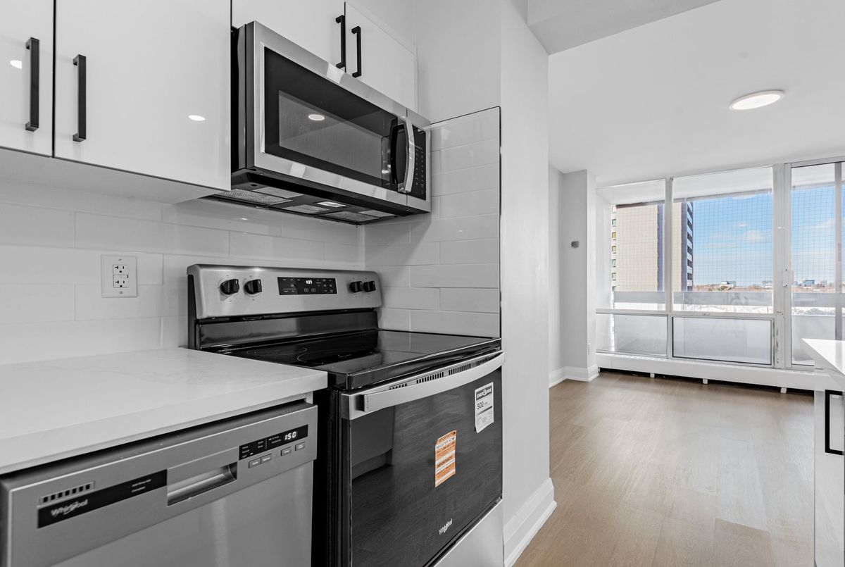 377 Ridelle Avenue Toronto 377 Ridelle Avenue Toronto