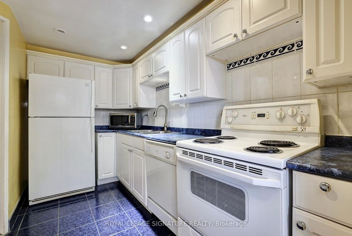 11 Wincott Drive Toronto 11 Wincott Drive Toronto