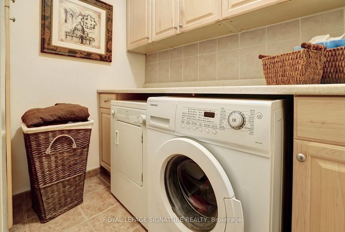 11 Wincott Drive Toronto 11 Wincott Drive Toronto