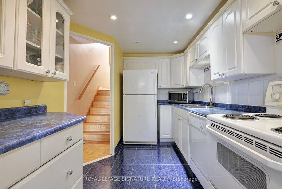 11 Wincott Drive Toronto 11 Wincott Drive Toronto