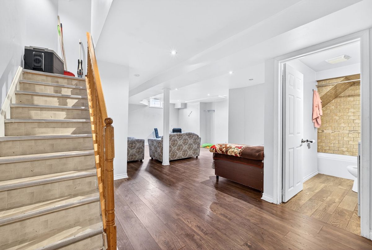 16 Rodwell Court Brampton 16 Rodwell Court Brampton