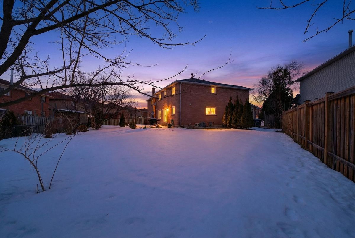 16 Rodwell Court Brampton 16 Rodwell Court Brampton