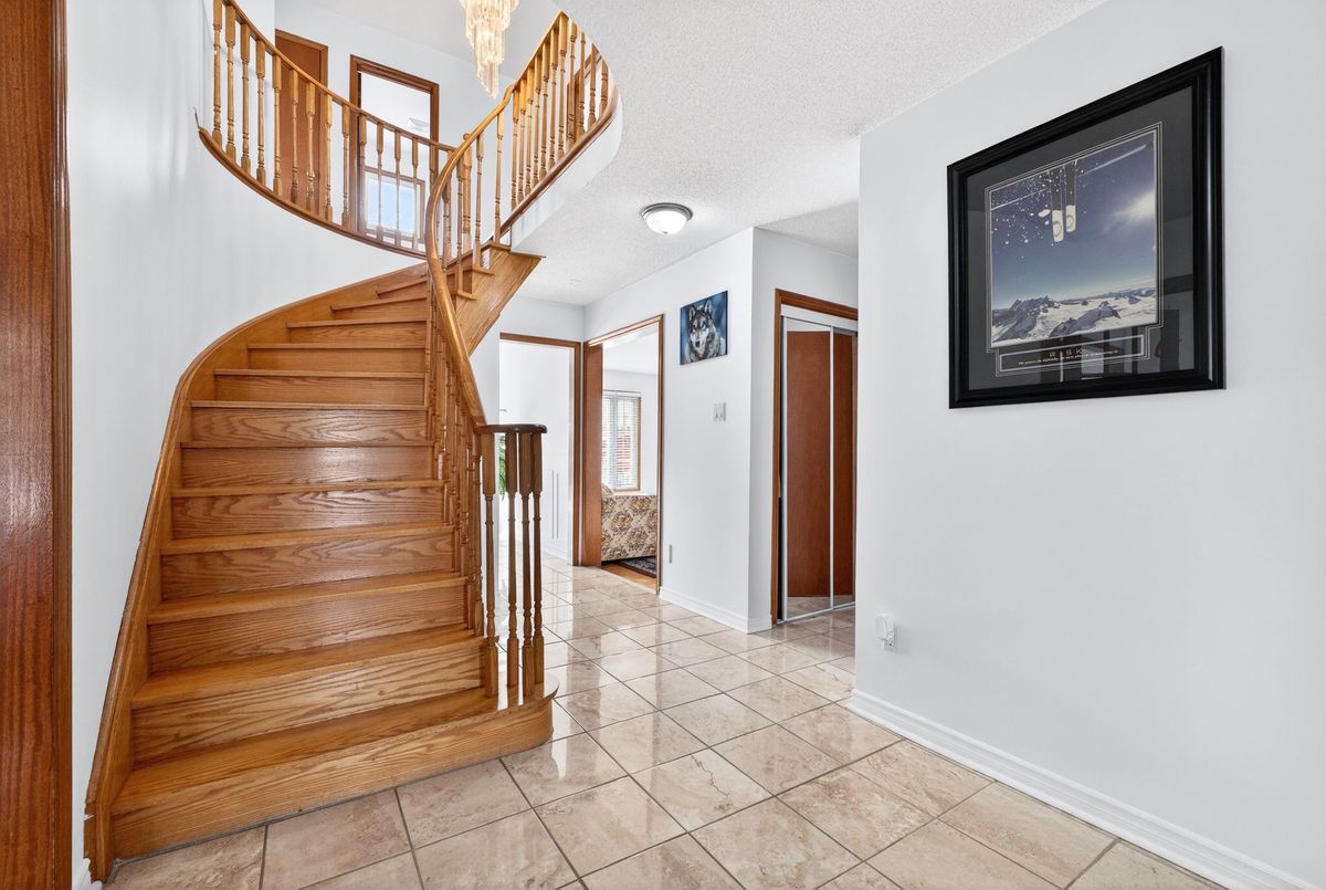 16 Rodwell Court Brampton 16 Rodwell Court Brampton