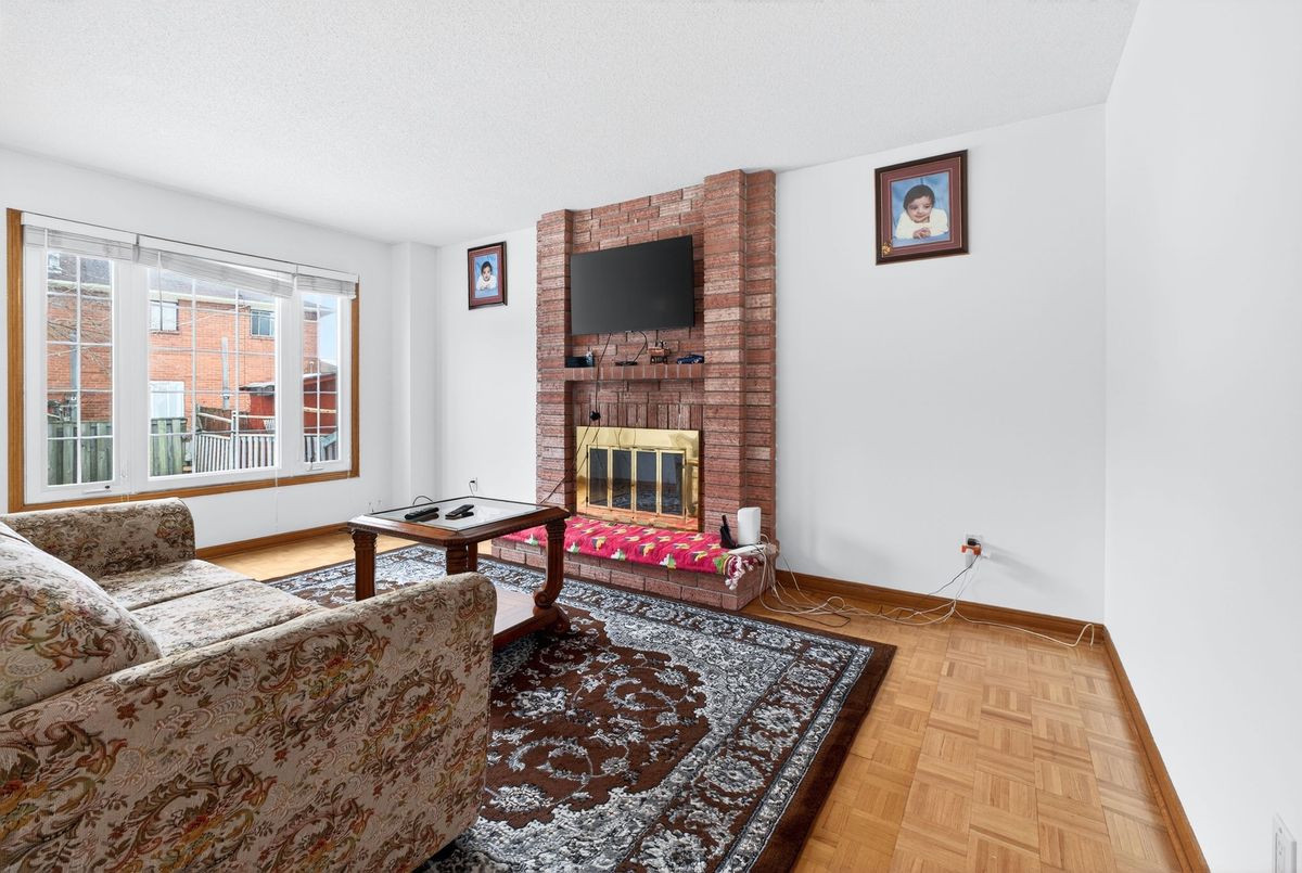 16 Rodwell Court Brampton 16 Rodwell Court Brampton