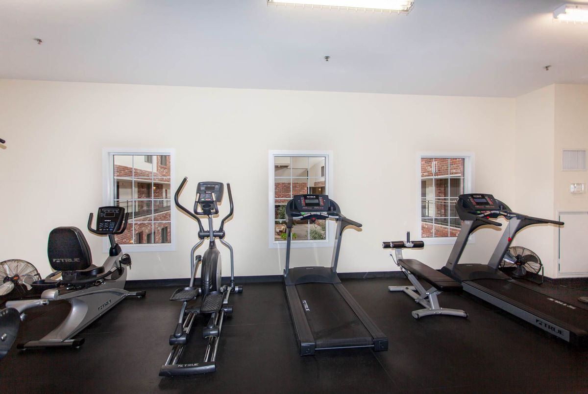 1100 Lansdowne Avenue Toronto 1100 Lansdowne Avenue Toronto